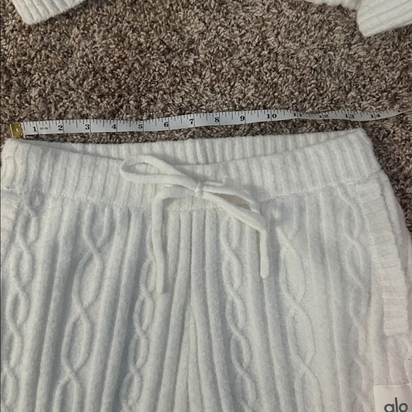 ALO Yoga Winter Bliss Hoodie & Pants Set Ivory - Picture 7 of 15